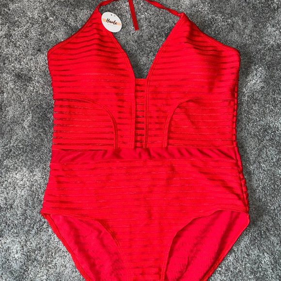 One piece red bathing suit - Picture 2 of 4
